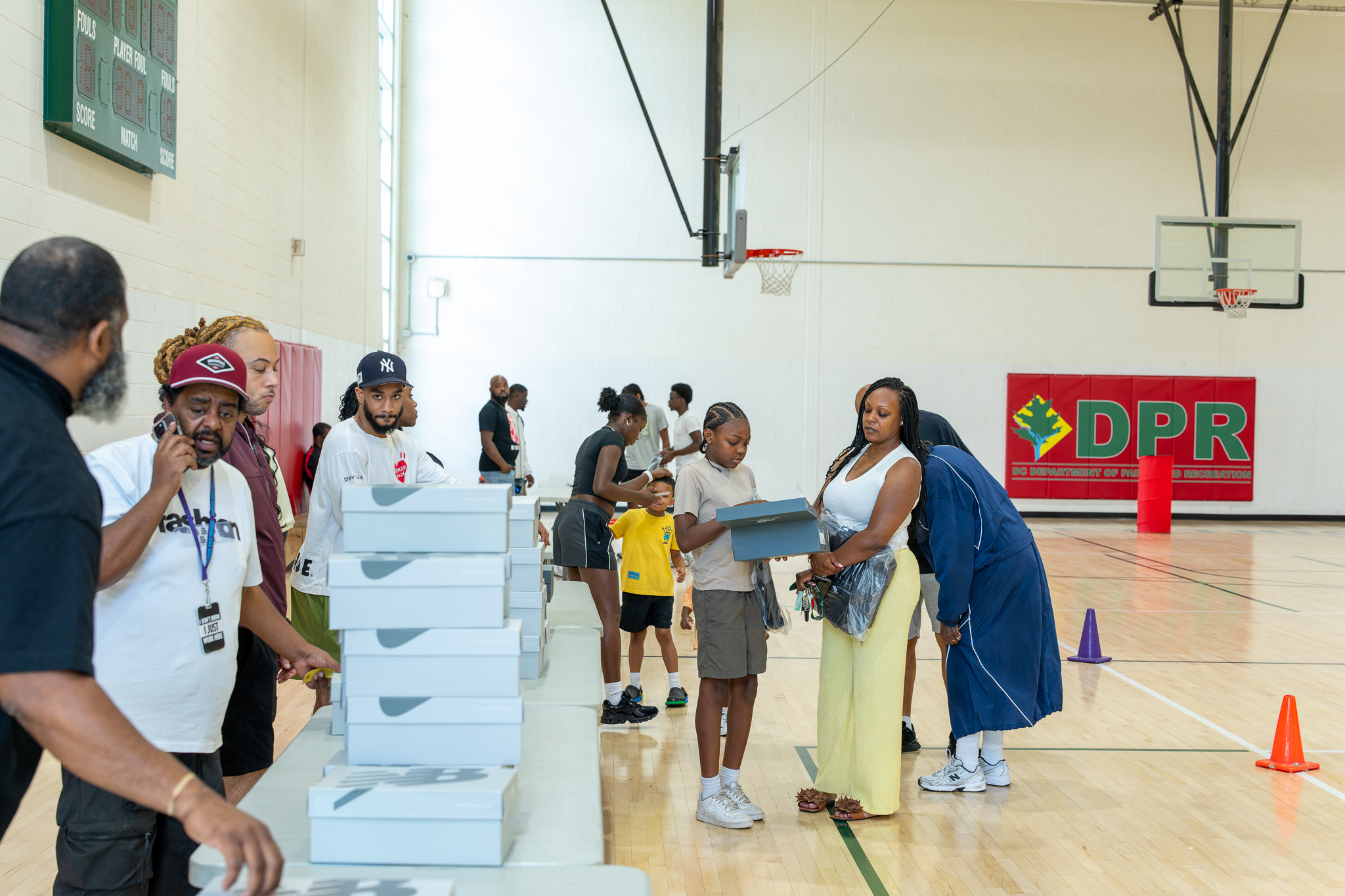 The shoe table works through the line inside the gym.